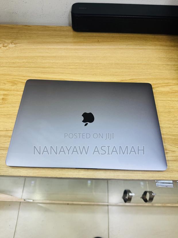 Laptop Apple MacBook Pro 16GB Intel Core I7 SSD 512GB photo 3
