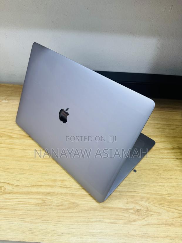 Laptop Apple MacBook Pro 16GB Intel Core I7 SSD 512GB photo 2
