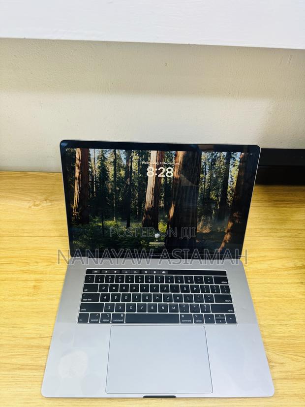 Laptop Apple MacBook Pro 16GB Intel Core I7 SSD 512GB photo 4