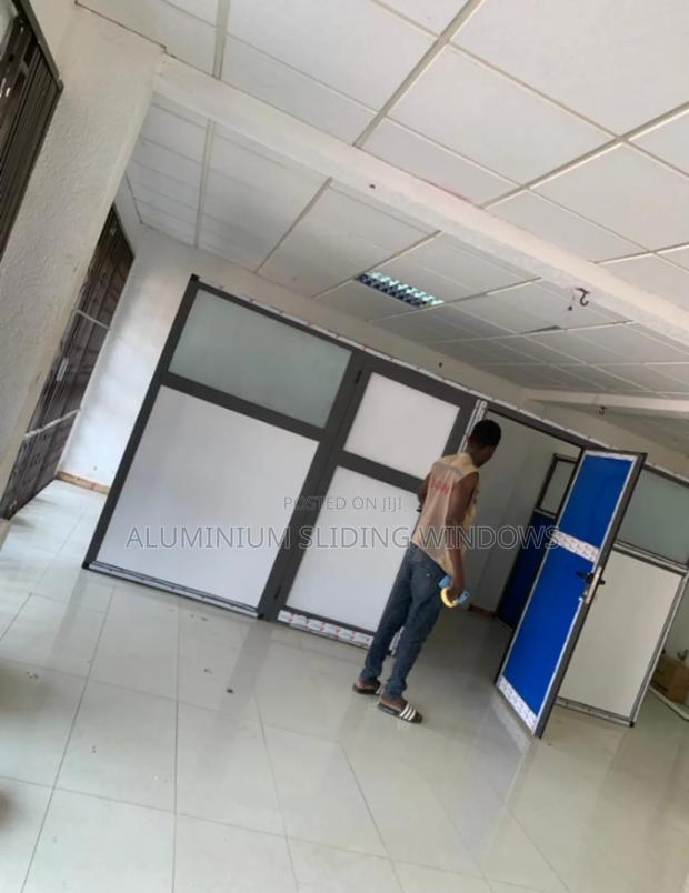 Aluminium Office Partition And Glass photo 3