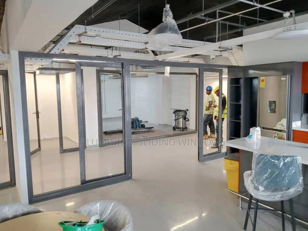 Aluminium Office Partition And Glass photo 5