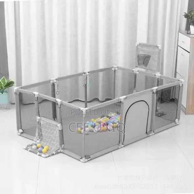 Kids Indoor and Outdoor Playfence Yard · Photo 3