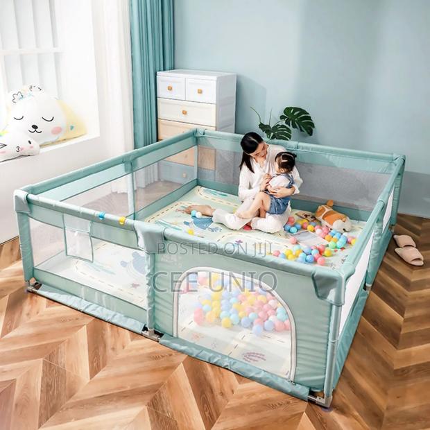 Kids Indoor and Outdoor Playfence Yard · Photo 2