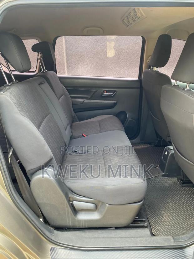 Toyota Rumion 1.5 FWD 2023 Brown photo 6