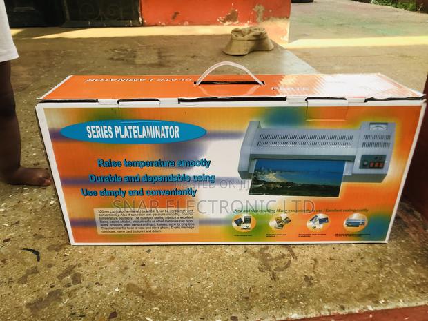 This Lamination Machines Laminates From Size A3 All the Way · Photo 2