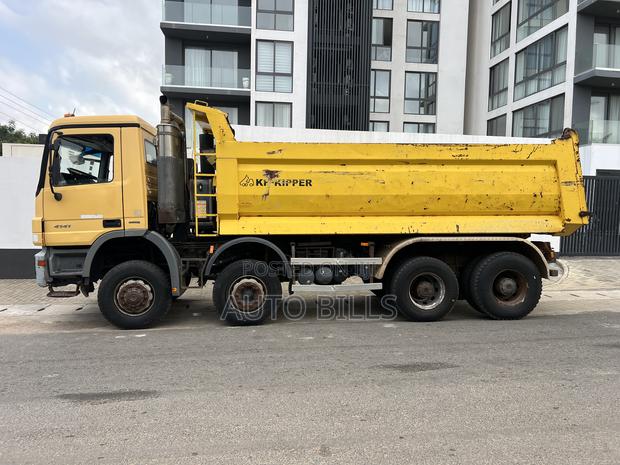 Mercedes Benz Tipper Truck