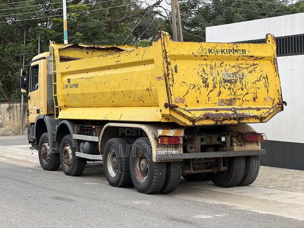 Mercedes Benz Tipper Truck