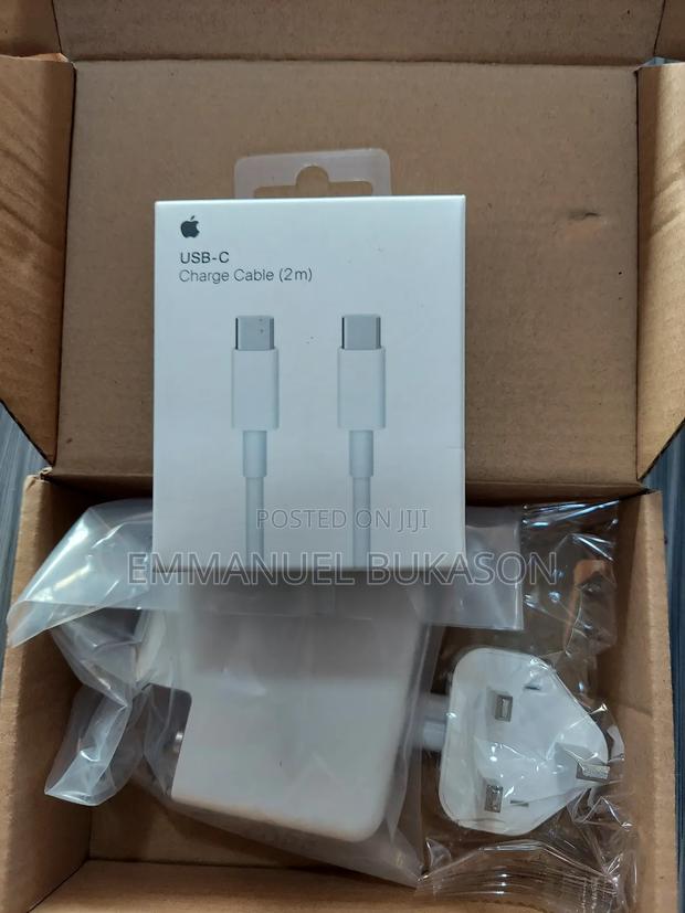 Macbook Type C Adapter · Photo 4
