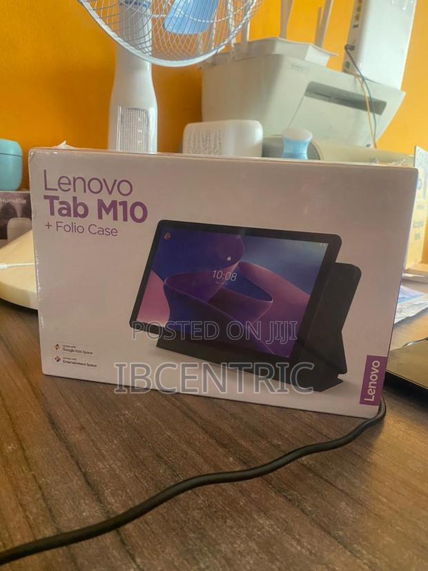 New Lenovo Tab M10 64 GB Black · Photo 4