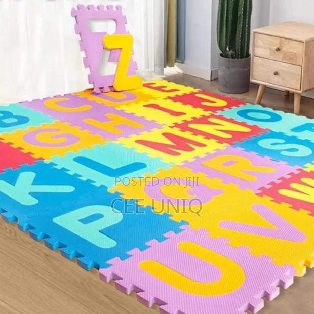 Alphabet Puzzle Interlocking Mat · Photo 3