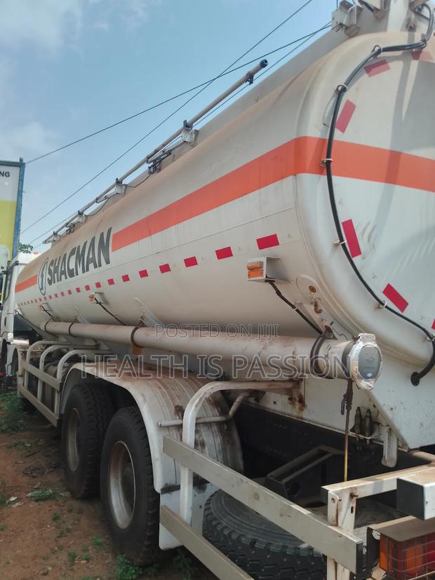 Brand New Shachman 27000L Complete Fuel Tanker With Head. photo 7