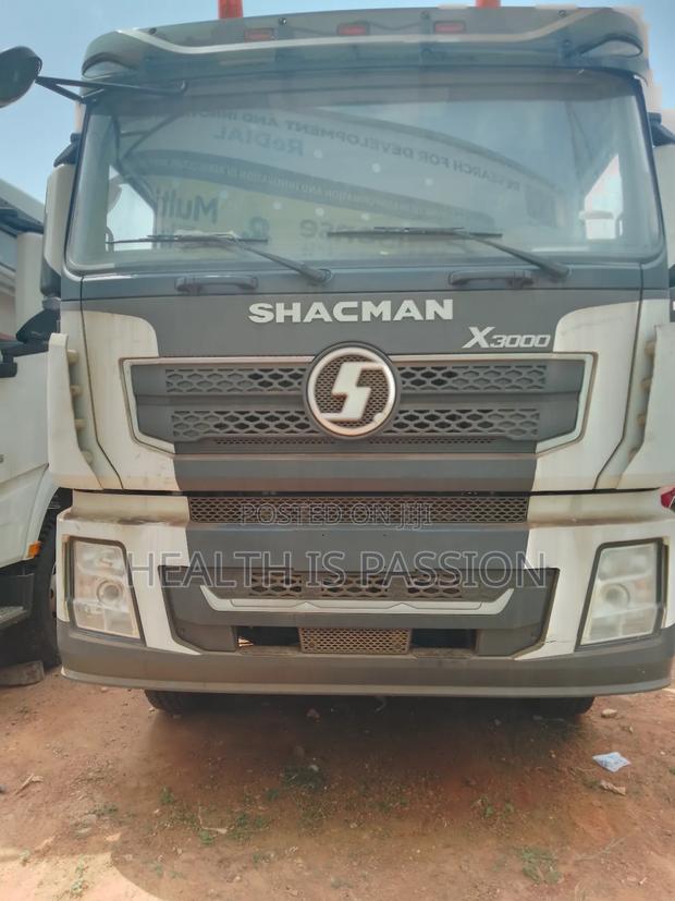Brand New Shachman 27000L Complete Fuel Tanker With Head. photo 2