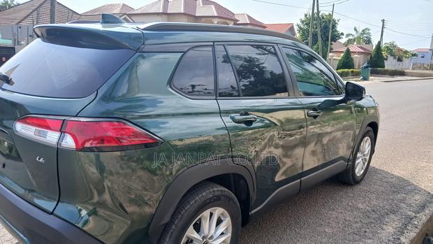 Toyota Corolla Cross 1.8 Petrol AWD 2022 Green photo 5