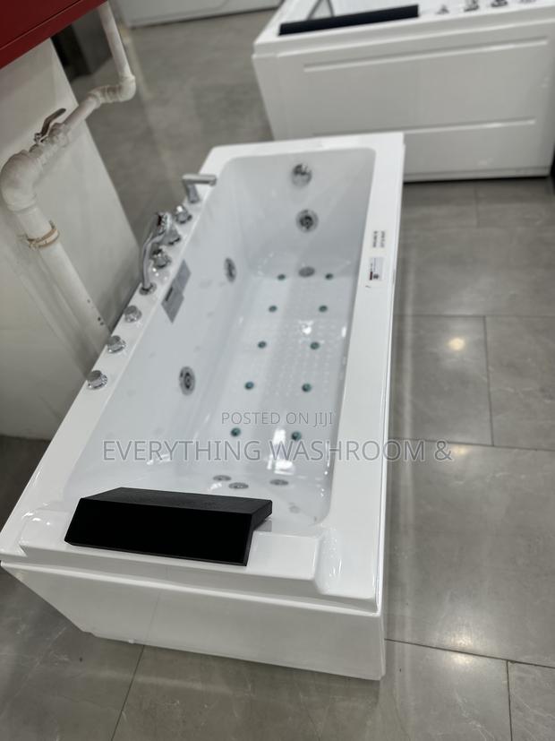 Jacuzzi_ Straight Bathtub_ Heavy Jacuzzi · Photo 4