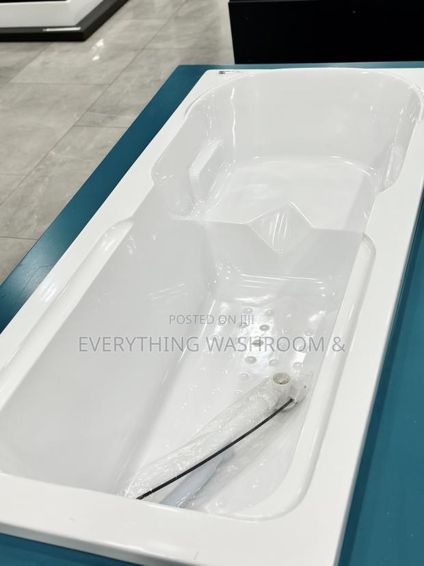 Straight Bathtub Heavy Bathtub Bath With Seat · Photo 4