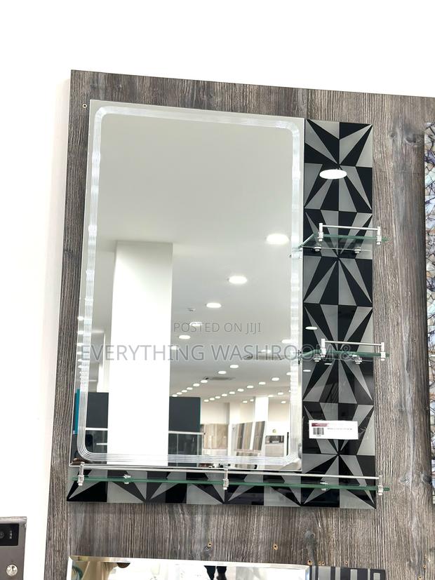 Designed Mirror 80x60cm · Photo 3