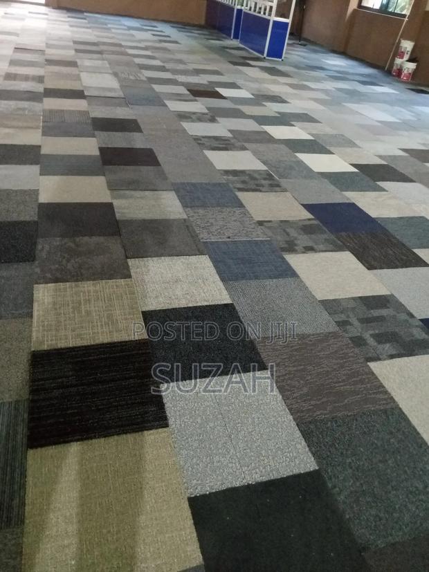 Holland Standard Woolen Tile · Photo 2
