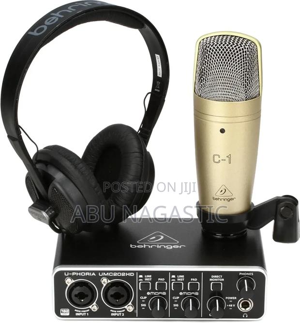Behringer U Phoria Studio Pro Bundle Set photo 2