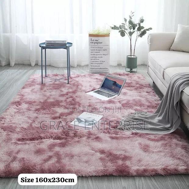 Clean and Affordable Fluffy Weight Carpet in Diff Colors · Photo 2
