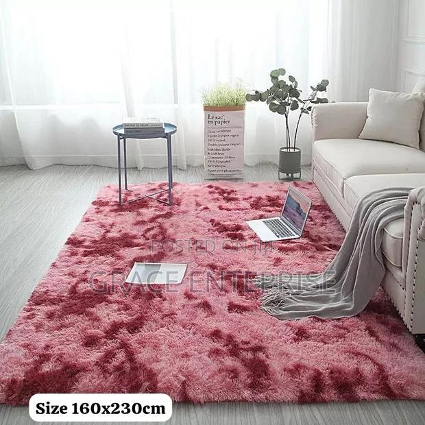 Light Fluffy Carpet in Different Colors and Sizes · Photo 2