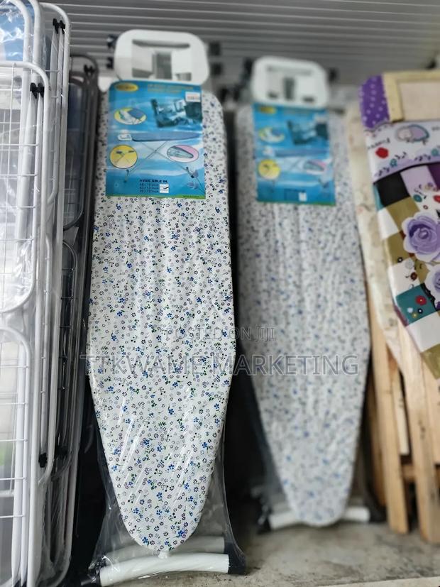 Ironing Board 285 · Photo 2