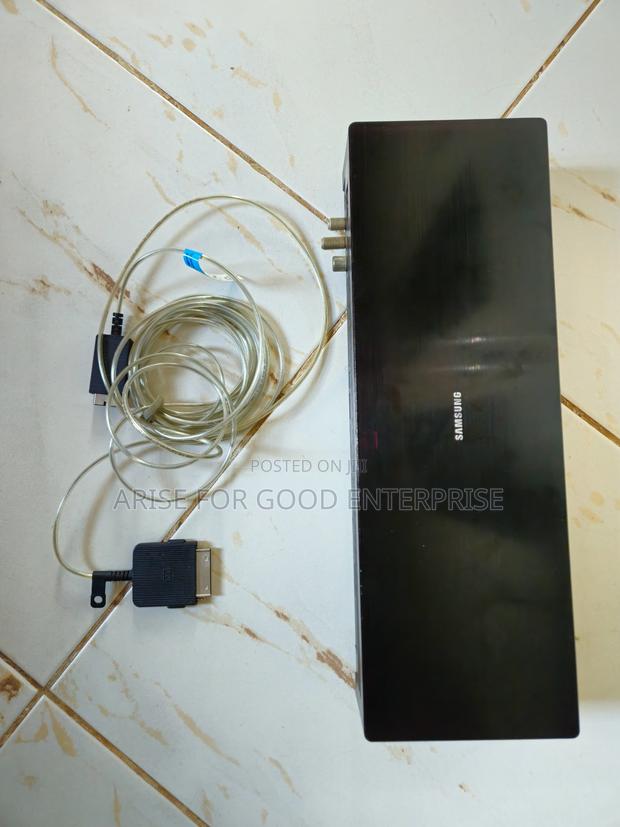 Samsung One Connect Box and Cable