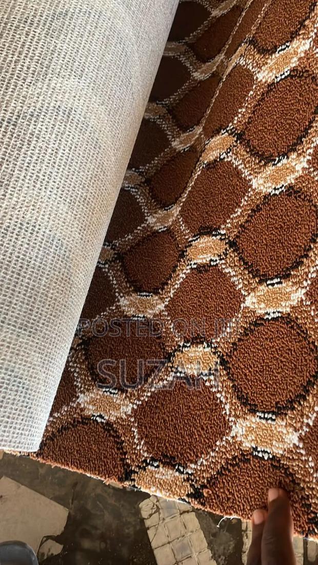 Industrial Designer Carpet · Photo 2