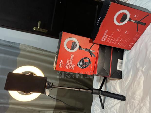Selfie Ring Light, Tripod With Charger and Battery photo 2