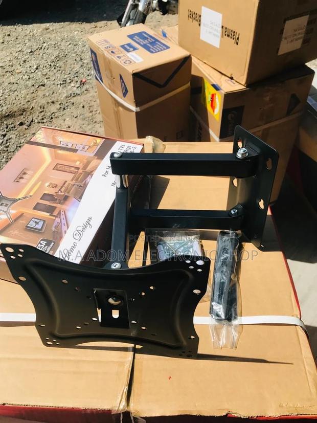 Corner Your TV With the Mini Corner 32-55 Tv Wall Mount · Photo 2