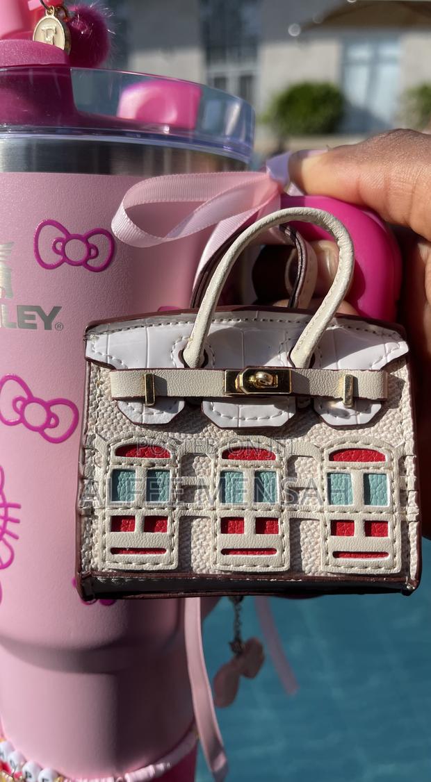 Stanley Hello Kitty Baby Pink 40oz