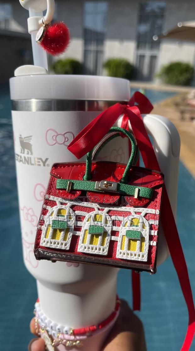 White Stanley Cup Hk 40oz