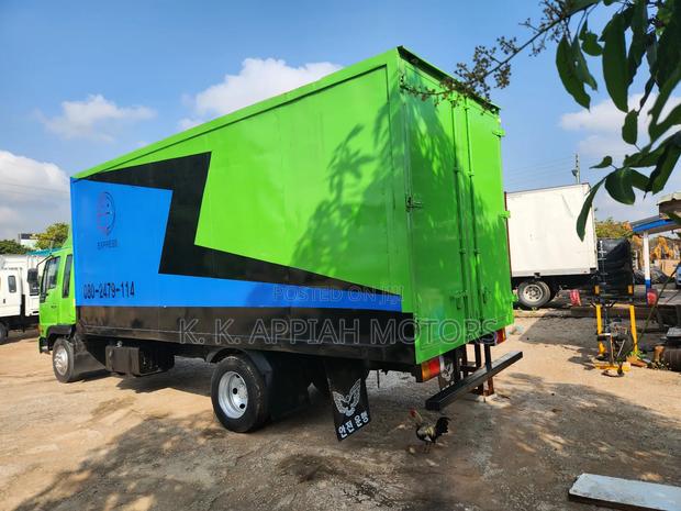 Kia Rhino Container Truck photo 6
