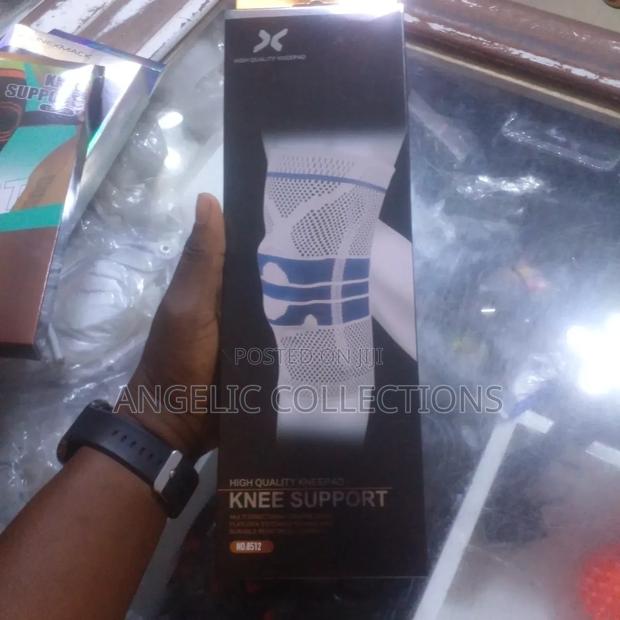 Knee Support · Photo 2