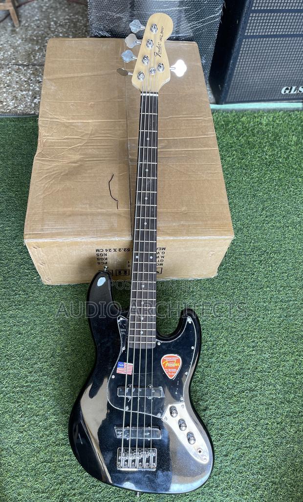 Fender Bass Guitar Passive · Photo 4