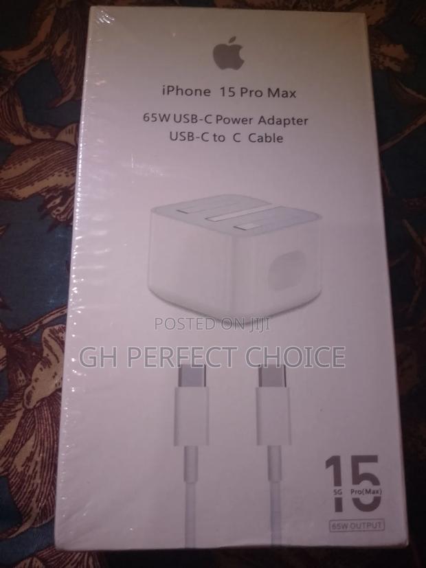 Fast iPhone 15 Pro Max C-C Charger · Photo 2