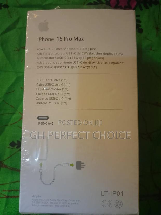 iPhone 15 Pro Max C-C Fast Charging · Photo 3