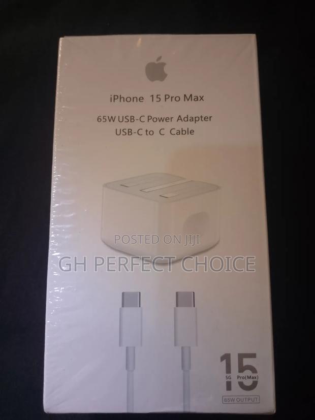Rapid C-C Charger for iPhone 15 Pro Max · Photo 2