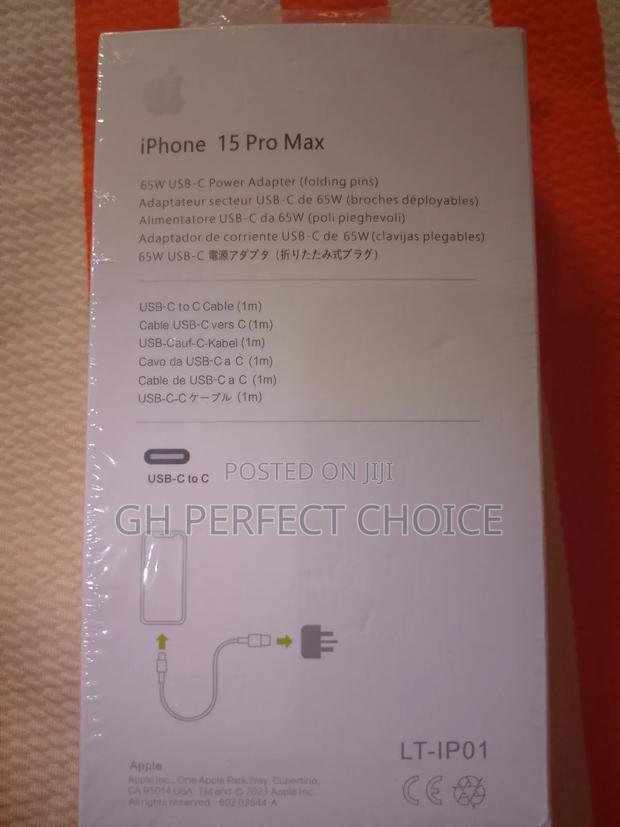 Fastest C-C Charger for iPhone 15 Pro Max · Photo 2
