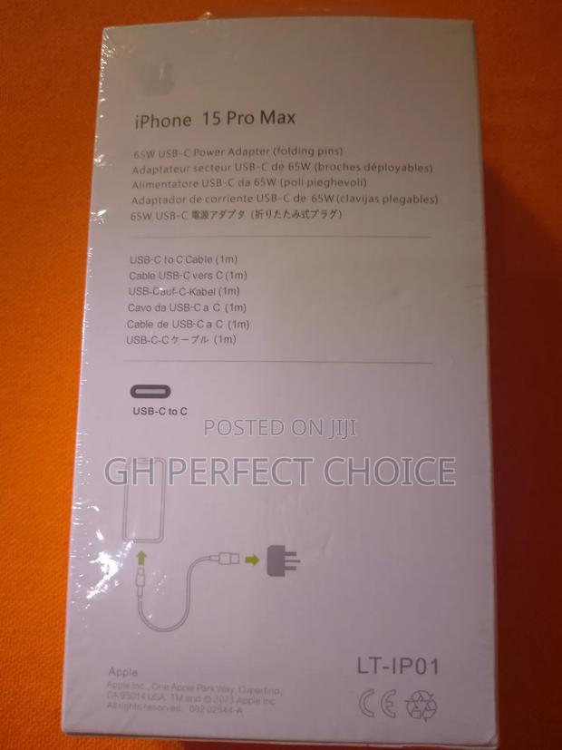 Optimal Charging C-C Charger for iPhone 15 Pro Max · Photo 2