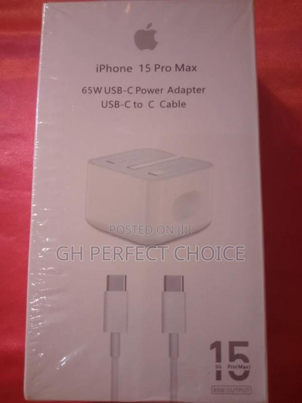 High-Performance iPhone 15 Pro Max C-C Charger · Photo 1
