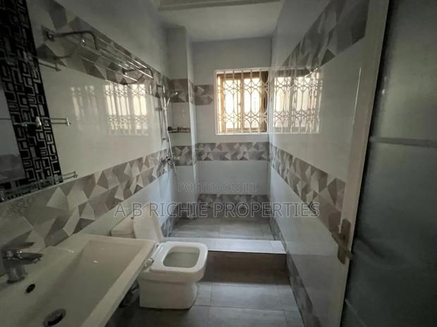 2bdrm Apartment in Ab Richie Properties, North Legon for rent · Photo 3