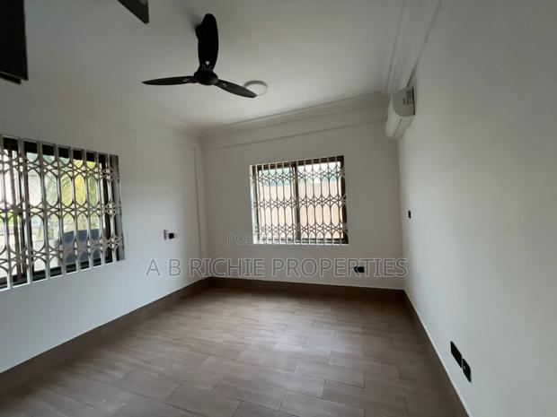 2bdrm Apartment in Ab Richie Properties, North Legon for rent · Photo 4