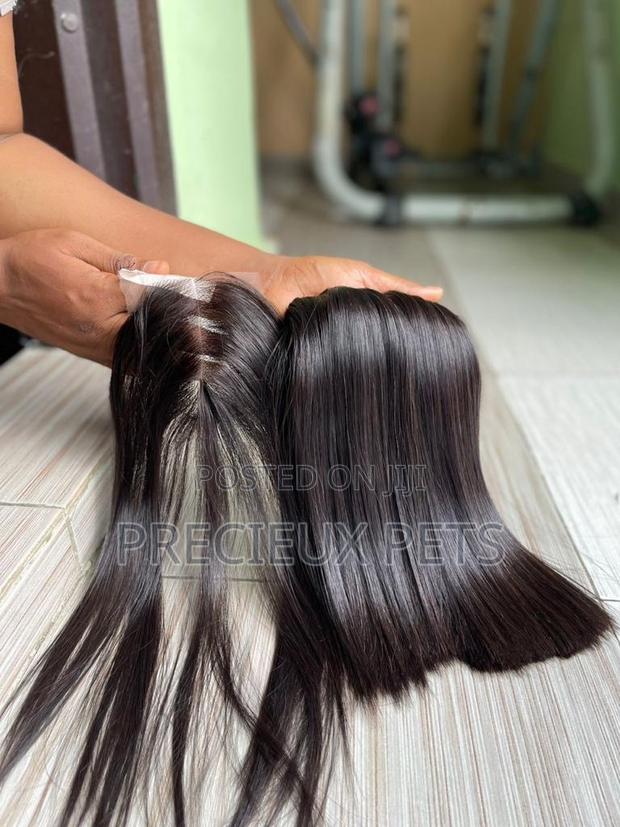 Bone Straight Bob Wig · Photo 1