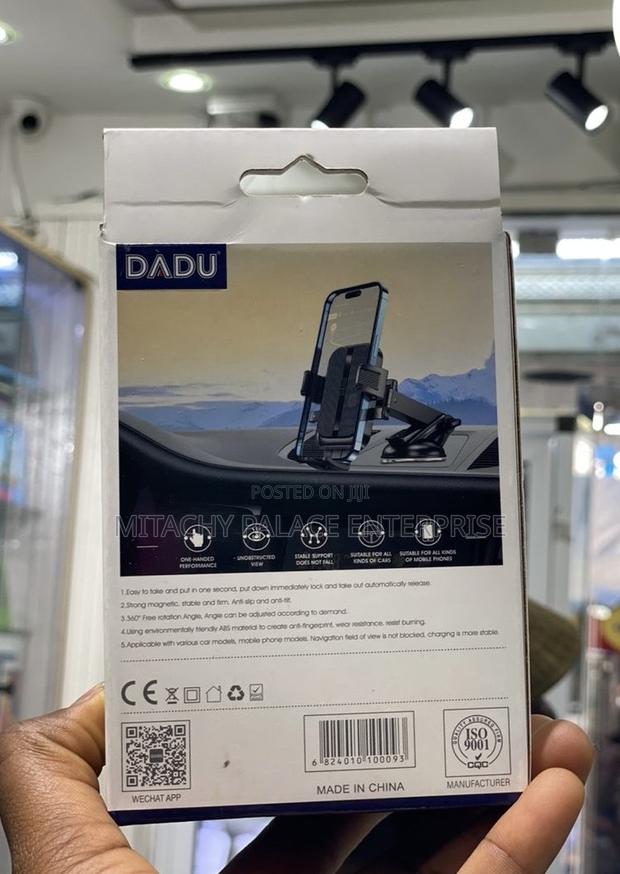 DADU Car Charger · Photo 3