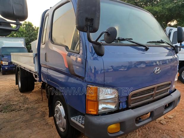 Hyundai Mighty Truck