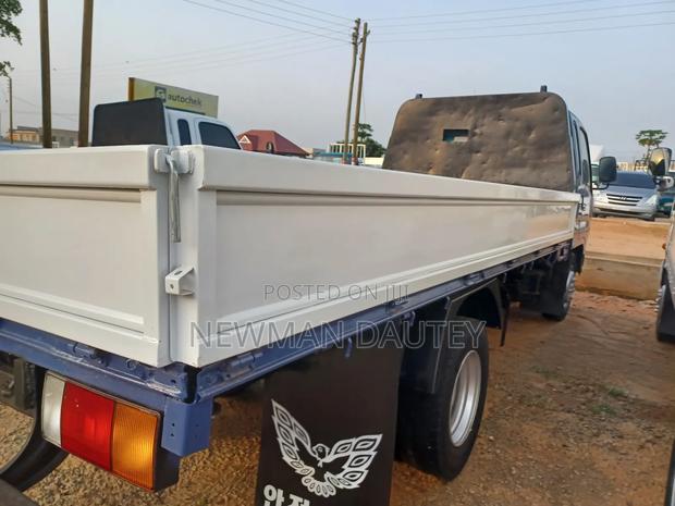 Hyundai Mighty Truck