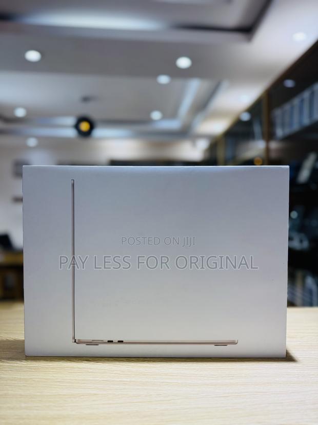 New Laptop Apple MacBook Air 2024 M3 15-inch 8GB Apple M3 SSD 256GB · Photo 4