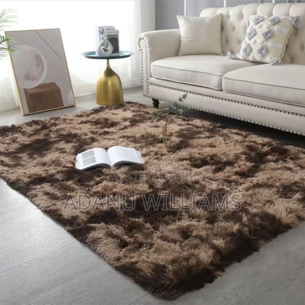 Fluffy Center Carpet. 200x300cm · Photo 2