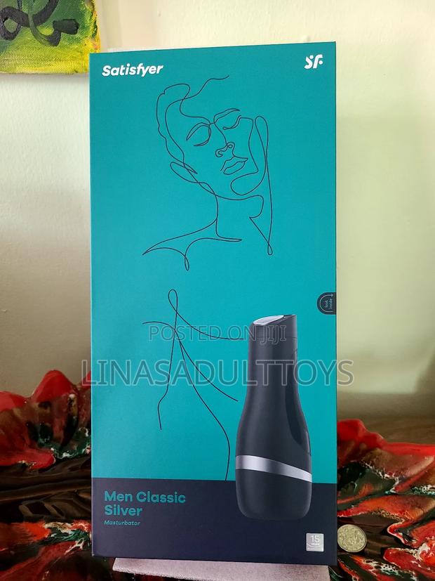 Satisfyer Men Classic Silver Masturbator for Men · Photo 4