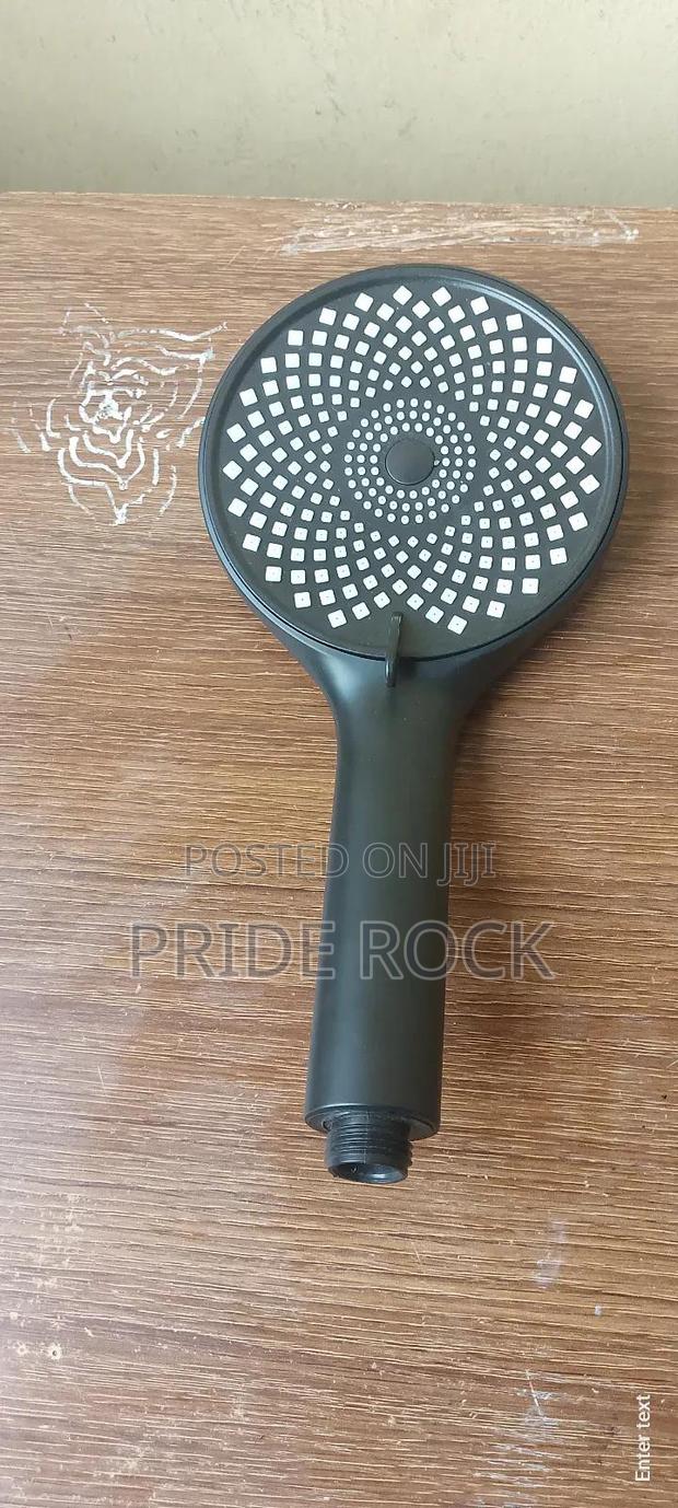 Shower Handle, Shower Arm · Photo 2